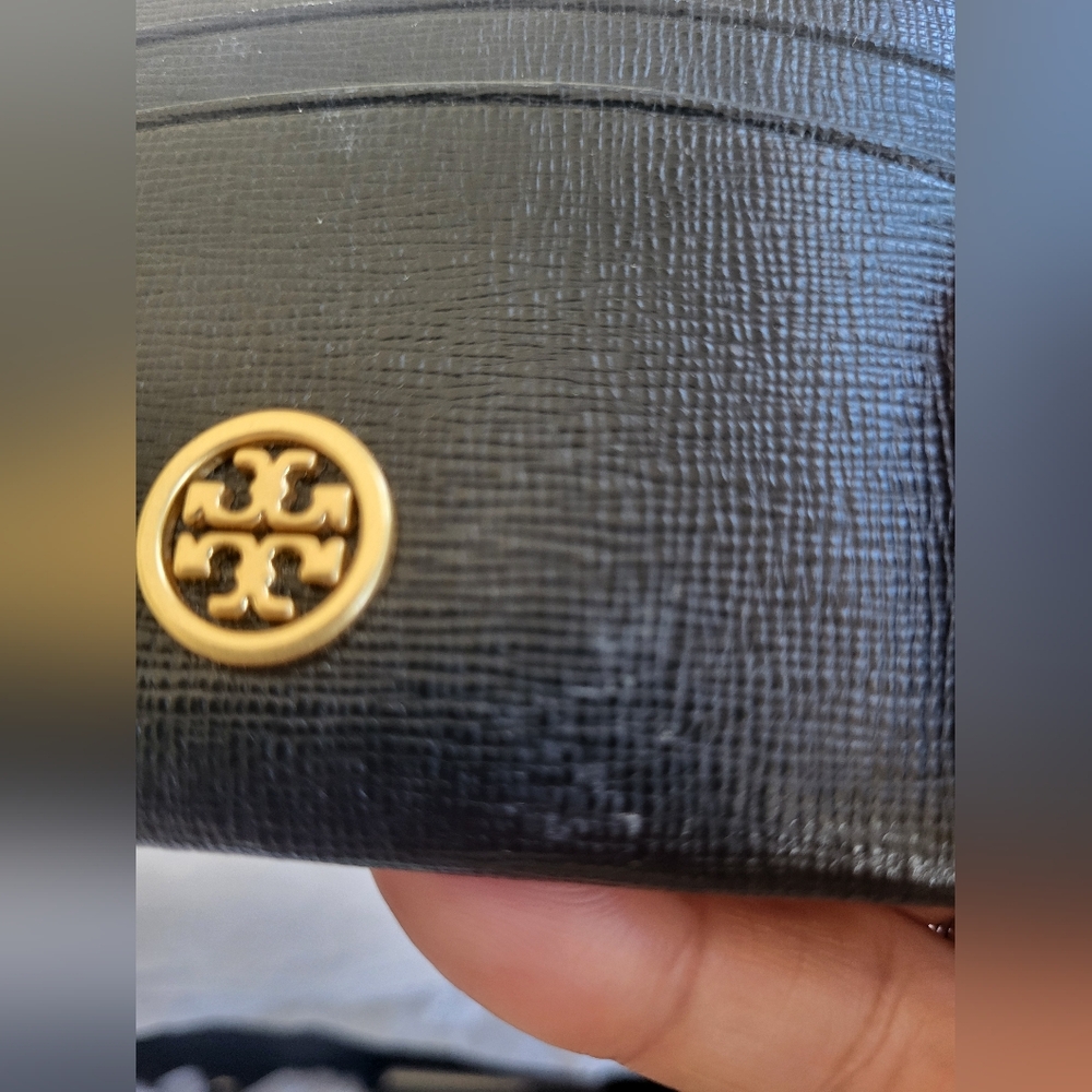 Tory Burch Black and Gold Card Holder. # 54 - Picture 4 of 7